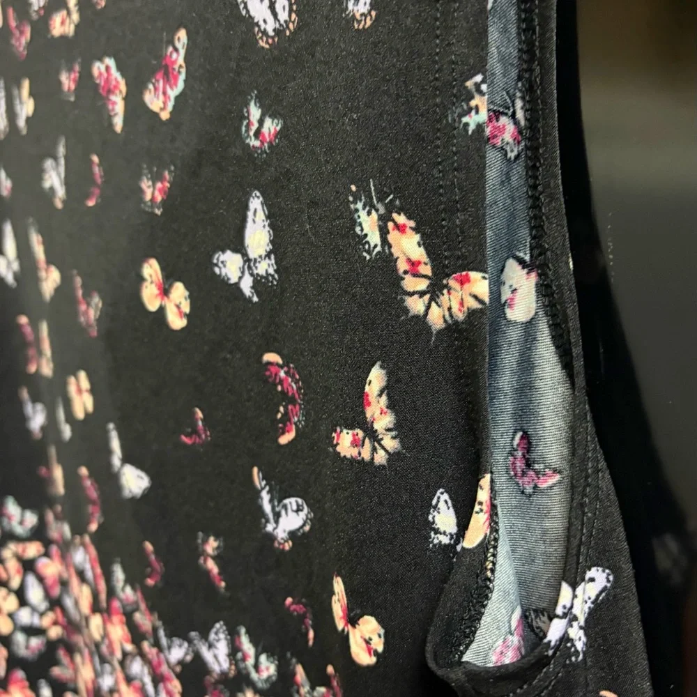 Cowl Neck Black Butterfly Sleeveless Tank - Picture 6 of 8